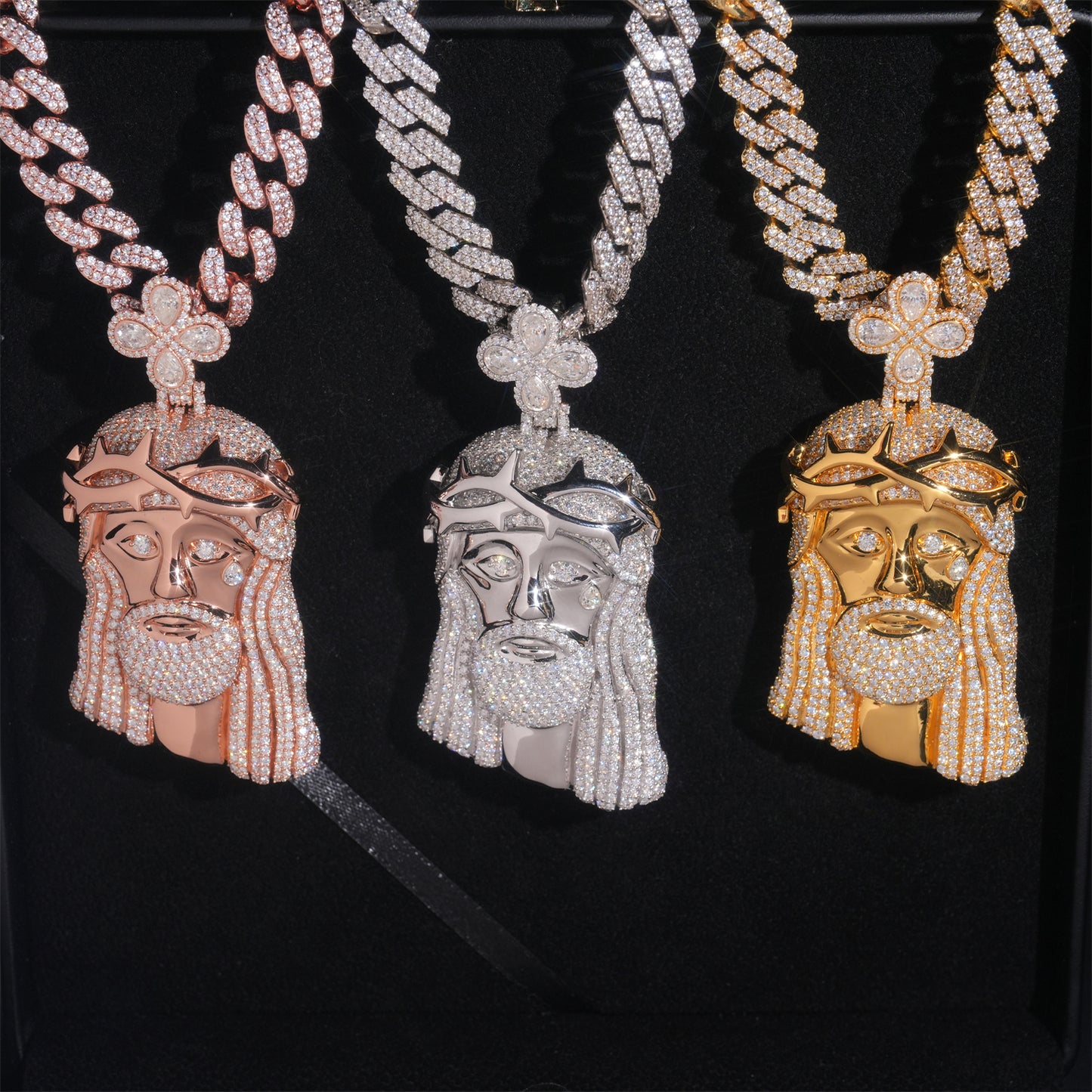Moissanite Jesus Face Pendant 14K Gold