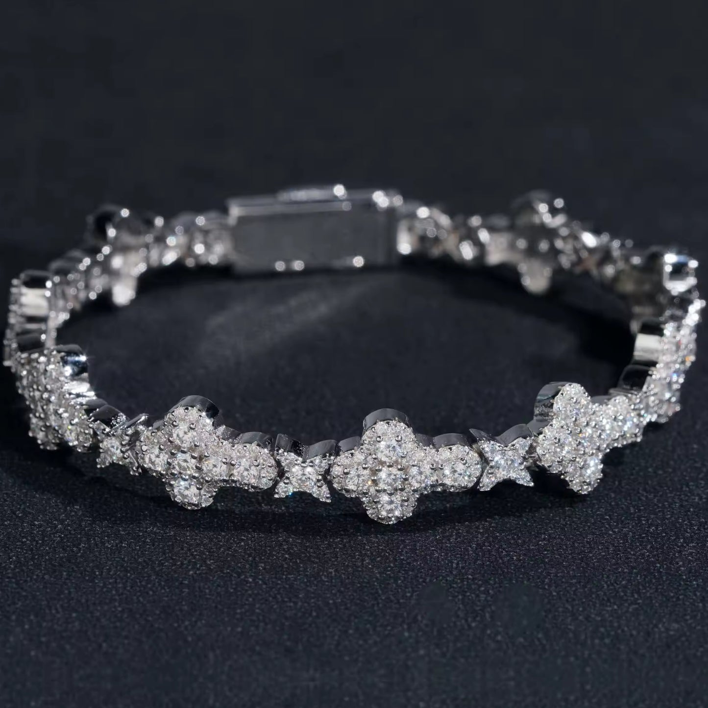 Moissanite Star Cross Bracelet 10-13 mm 14K Gold
